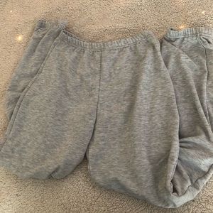 Pretty Little Thing grey sweatpants